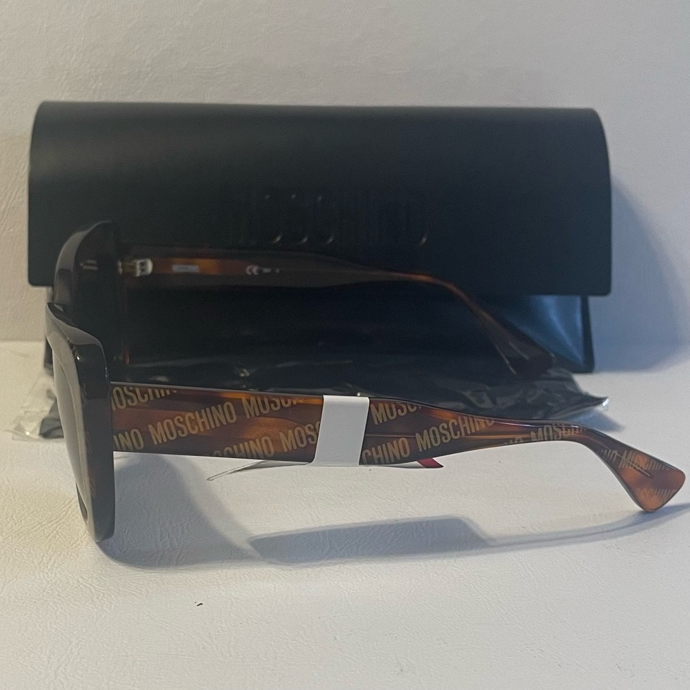 New Moschino Brown and Gold Sunglasses - Picture 4 of 5